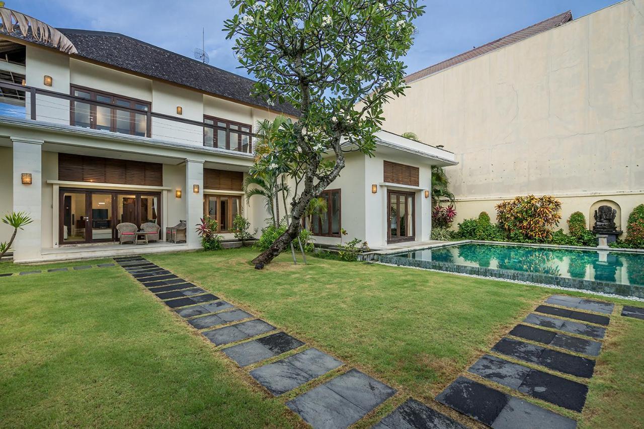 Bali Villa Lotus Семиньяк Экстерьер фото